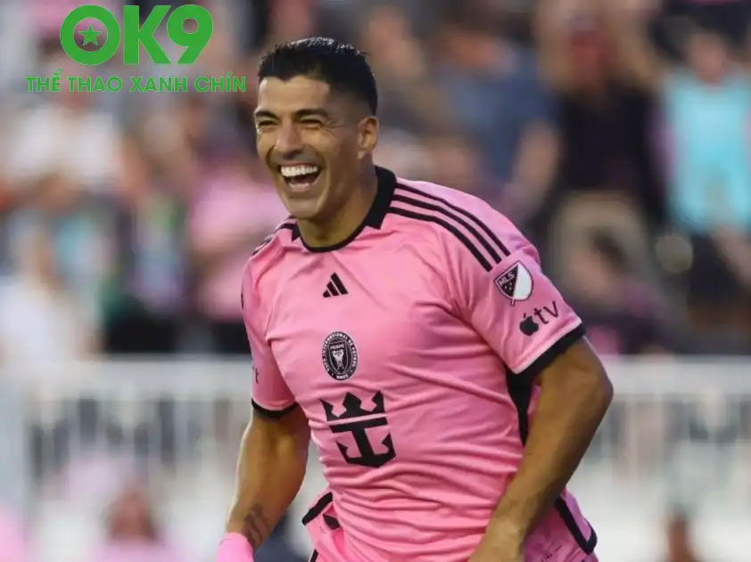 Suarez vừa lập cú đúp quan trọng trên chấm phạt đền để giúp Inter Miami ghi tên mình vào bán kết Leagues Cup 2025 (Ảnh: Reddit) Suarez vừa lập cú đúp quan trọng trên chấm phạt đền để giúp Inter Miami ghi tên mình vào bán kết Leagues Cup 2025 (Ảnh: Reddit)